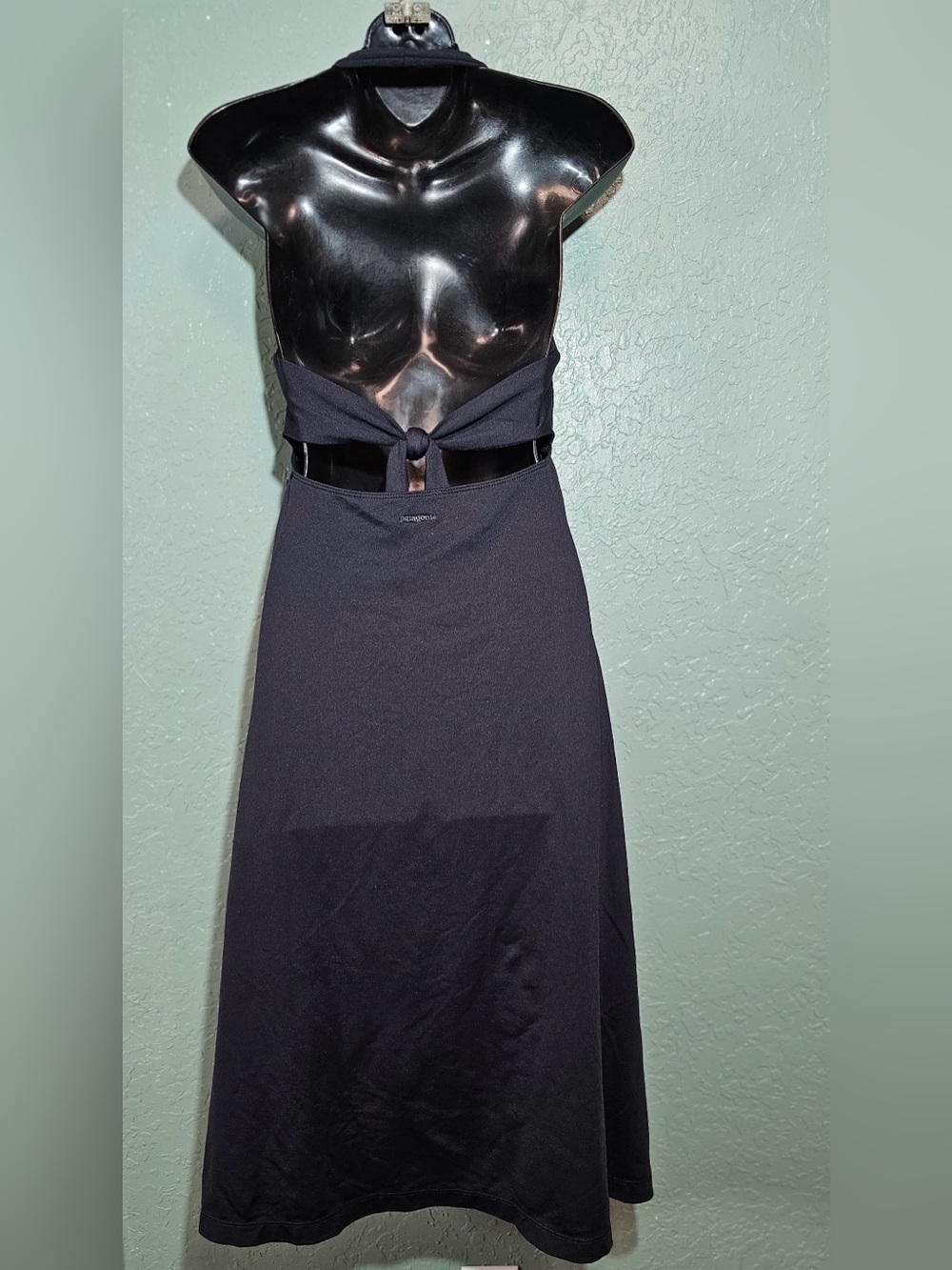 Patagonia Morning Glory Black Halter Open Back Dress L - Picture 3 of 9